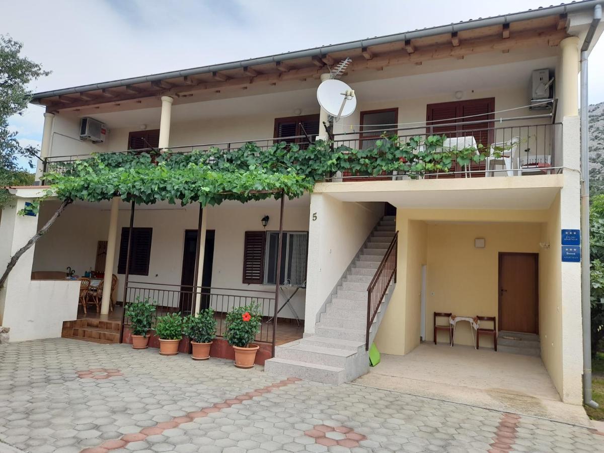 Apartmani Sekana Starigrad Exterior photo